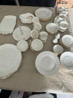 Royal Albert Val D’On servies – exclusieve Engelse klasse, Antiek en Kunst, Antiek | Servies compleet, Ophalen of Verzenden
