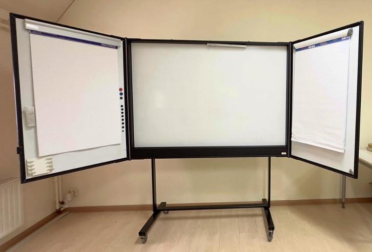 Presentatie bord, Diversen, Schoolborden, Zo goed als nieuw, Whiteboard, Mobiel, Ophalen