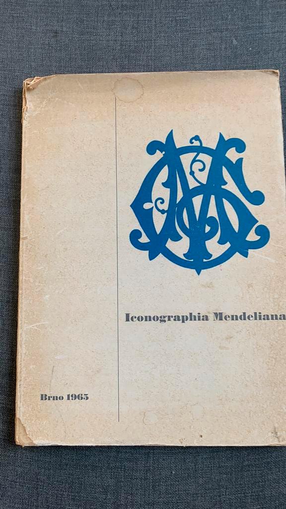 Iconographia Mendeliana Brno 1965, Antiek en Kunst, Antiek | Boeken en Bijbels, Ophalen of Verzenden