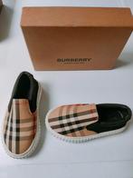 Burberry schoenen mt24 + Burberry blouse, Kinderen en Baby's, Babykleding | Schoentjes en Sokjes, Ophalen of Verzenden, Zo goed als nieuw