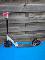 Roze/wit step inklapbaar, Ophalen, Gebruikt, Gewone step