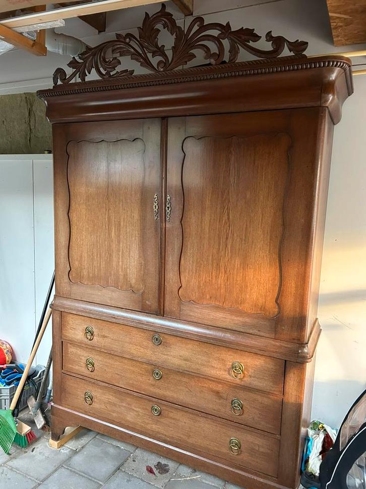 Prachtige antieke kast, Antiek en Kunst, Antiek | Meubels | Kasten, Ophalen