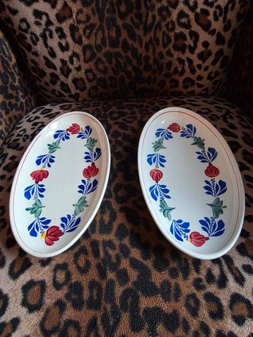 2x Boerenbont Schalen beschikbaar voor biedingen