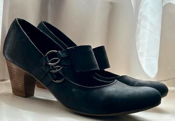 Zwarte Schoenen met Lage Hak - Maat 40,5 - Echt leer beschikbaar voor biedingen