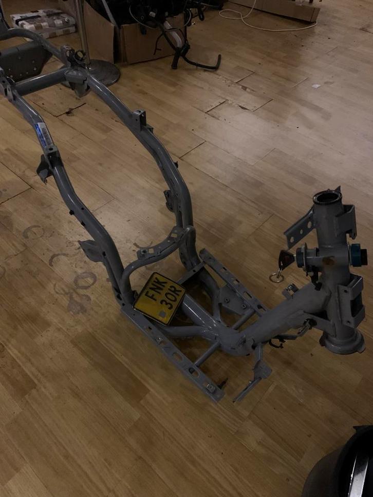 Gebro scooters: Aprilia SXR FRAME BJ2023, Fietsen en Brommers, Brommeronderdelen | Algemeen, Gebruikt, Frame, Ophalen