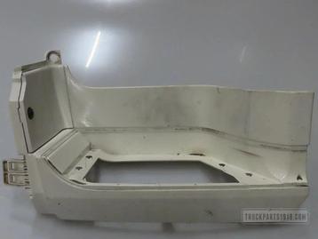 DAF Body & Chassis Parts Instapbak Li DAF CF beschikbaar voor biedingen