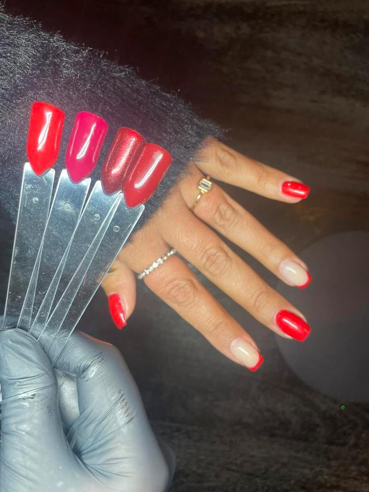 Modellen gezocht acrylnagels €20, Sieraden, Tassen en Uiterlijk, Uiterlijk | Cosmetica en Make-up, Zo goed als nieuw, Handen en Nagels