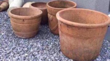 Oud Hollandse kwaliteit terracotta bloempotten diverse maten beschikbaar voor biedingen