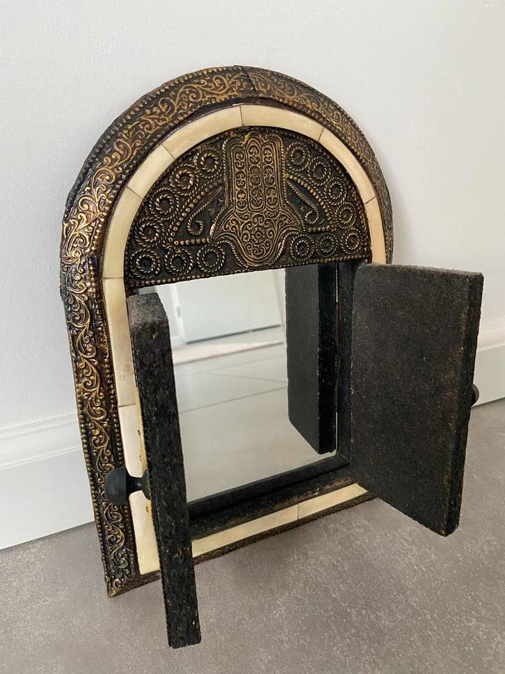Marokkaanse Spiegel met Luikjes - Handgemaakt, Huis en Inrichting, Woonaccessoires | Spiegels, Gebruikt, Minder dan 50 cm, Minder dan 100 cm