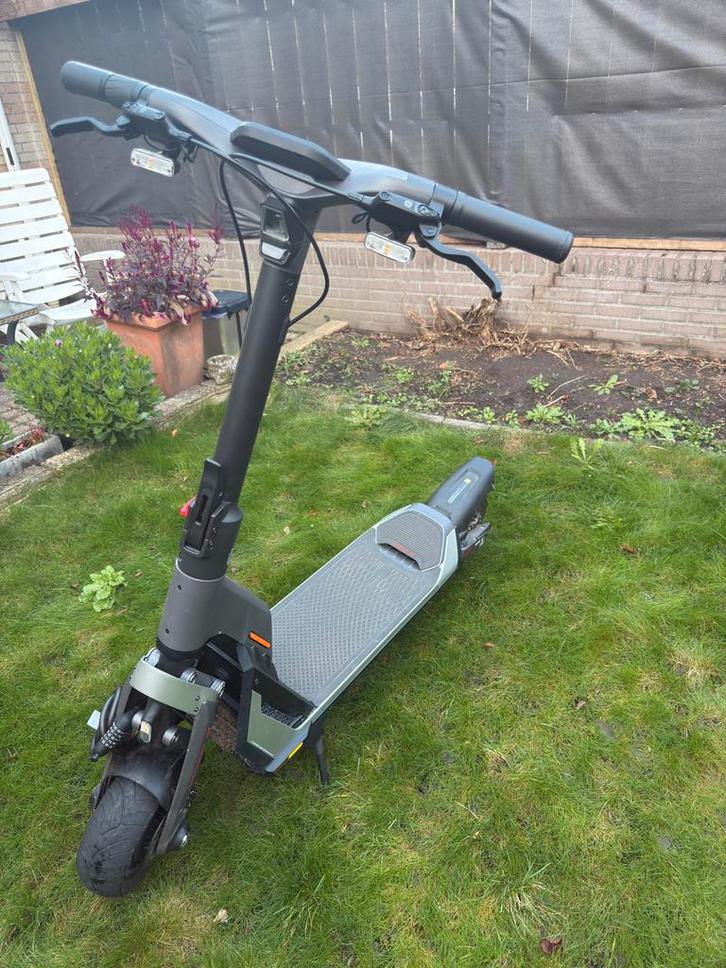 Segway Ninebot GT1E–perfecte staat,1600 km, 2 laders – €1500, Fietsen en Brommers, Steps, Zo goed als nieuw, Elektrische step (E-scooter)