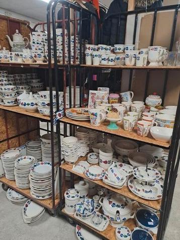Boerenbont /blond amsterdam servies bij het kramenhuis ooste beschikbaar voor biedingen
