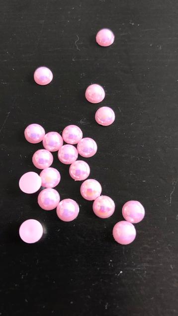Halve Parel 6mm roze met Glans per 100st in zakje beschikbaar voor biedingen