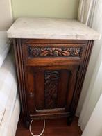 Twee antieke nachtkastjes met marmeren blad, Ophalen, Zo goed als nieuw, Minder dan 45 cm