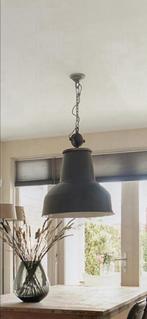 Oude fabriekslamp, Ophalen, Gebruikt, Metaal, 50 tot 75 cm