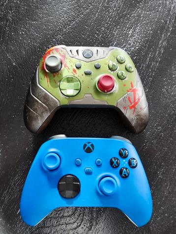 2x Xbox Series Controllers Special Edition Doom en Blauw beschikbaar voor biedingen