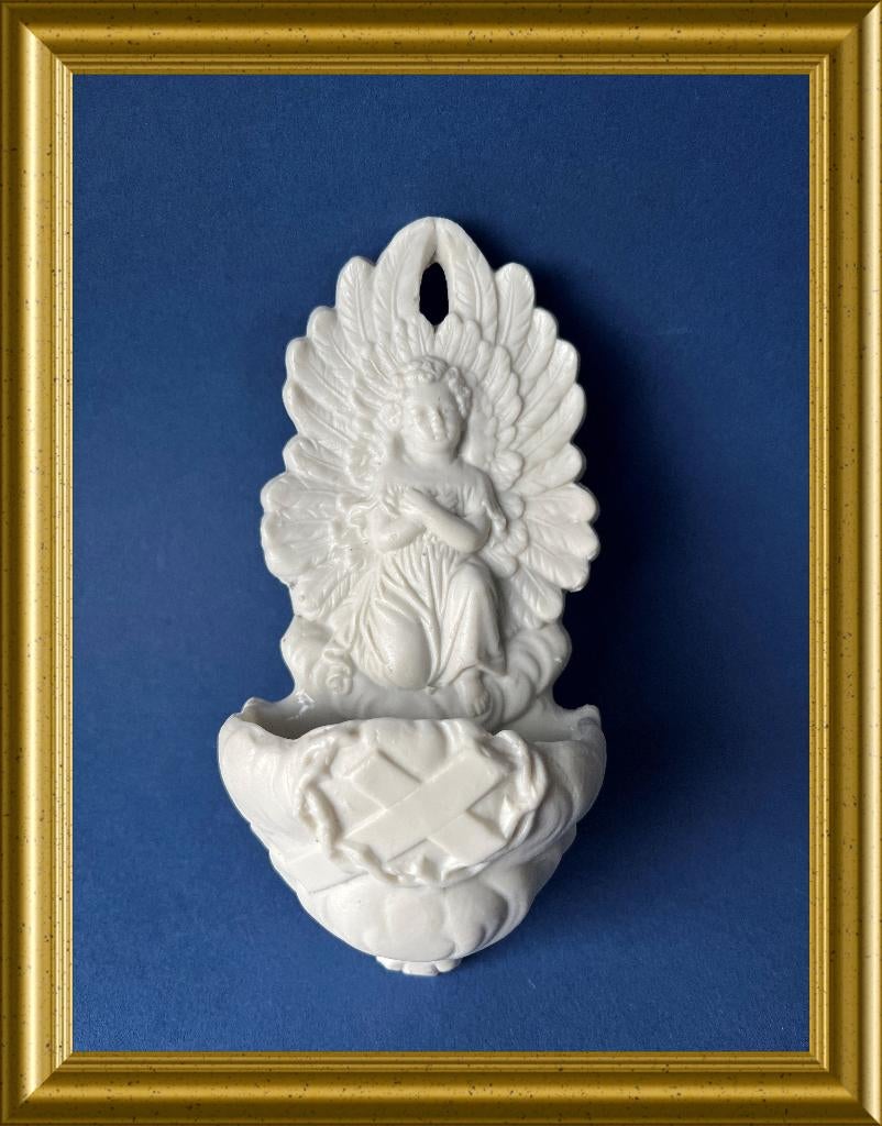 Antiek wit biscuit porseleinen wijwatervaatje: engel, Ophalen of Verzenden