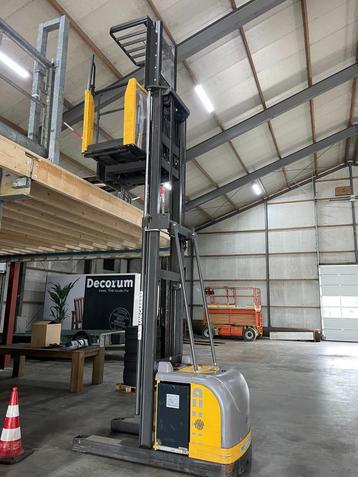 orderpicker / lift  izgst heel weinig uren  beschikbaar voor biedingen