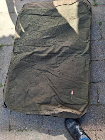 Karper mat beschikbaar voor biedingen