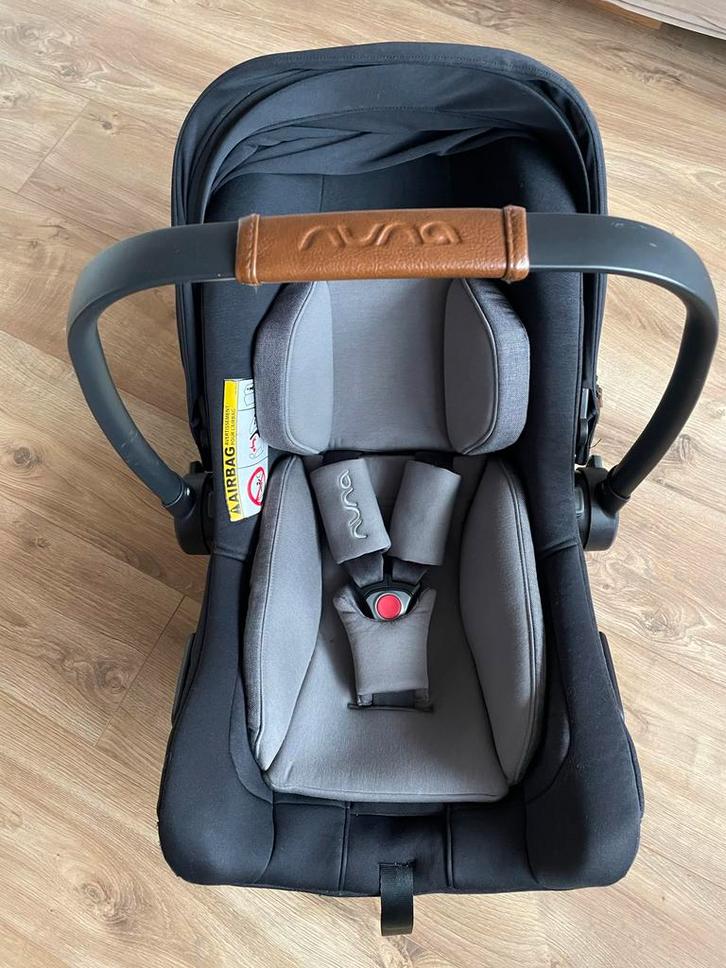Nuna Pipa Next inclusief kap en adapters Joolz, Kinderen en Baby's, Autostoeltjes, Zo goed als nieuw, Overige merken, 0 t/m 13 kg