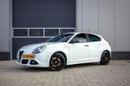 Alfa Romeo Giulietta 1750 TBi Quadrifoglio Verde TCT|Xenon|H, Gebruikt, 4 cilinders, Wit, 14 km/l