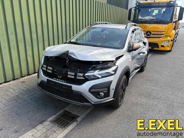 Onderdelen Dacia Sandero Stepway vanaf 2021, Auto-onderdelen, Overige Auto-onderdelen, Dacia, Gebruikt, Herkomst onderdeel bekend
