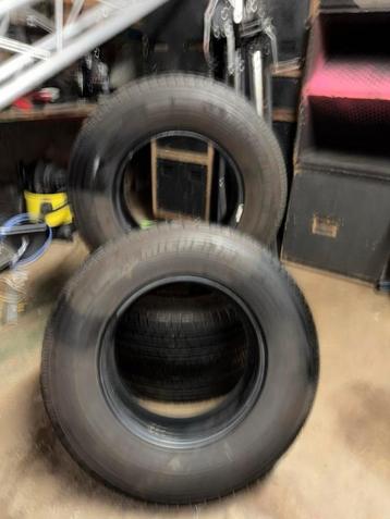Michelin Agilis 225/75R16C Set (4 stuks) beschikbaar voor biedingen