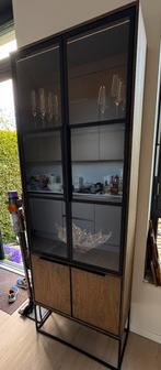 Eiken vitrinekast, Huis en Inrichting, Kasten | Vitrinekasten, Ophalen, Zo goed als nieuw, 25 tot 50 cm