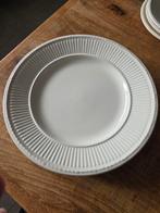 3 Wedgwood Borden - 23cm, Gebruikt, Ophalen of Verzenden, Bord(en), Wedgwood