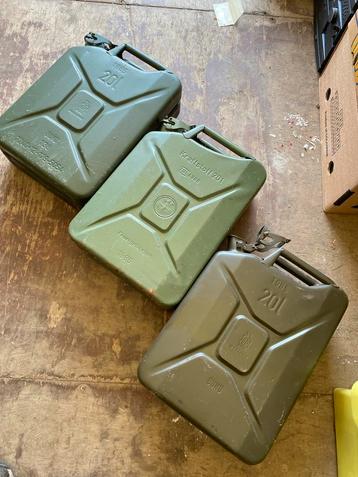 Vintage Militaire Jerrycans - Set van 3 beschikbaar voor biedingen
