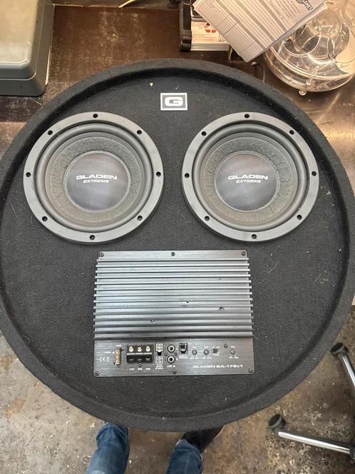 Gladen Subwoofer met Versterker - Zo Goed Als Nieuw!, Auto diversen, Autospeakers, Zo goed als nieuw, Ophalen of Verzenden