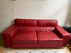 Grote rode tweepersoonsbank van hoogwaardig leer, Huis en Inrichting, Banken | Bankstellen, Ophalen, Tweepersoons, Zo goed als nieuw