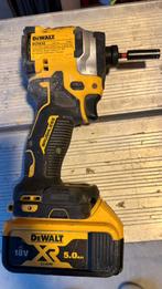 DeWalt DCF850 18V XR Slagschroevendraaier + 5.0Ah Accu, Ophalen of Verzenden, Gebruikt, Boor- en Schroefmachine
