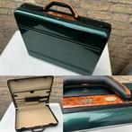 Aparte Attaché koffer vele vakken in groen metallic, Sieraden, Tassen en Uiterlijk, Koffers, Ophalen of Verzenden, Gebruikt, Hard kunststof