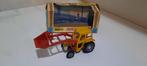 Britains Massey Ferguson 135 + voorlader, met doos, Hobby en Vrije tijd, Modelauto's | 1:32, Ophalen of Verzenden, Gebruikt, Tractor of Landbouw