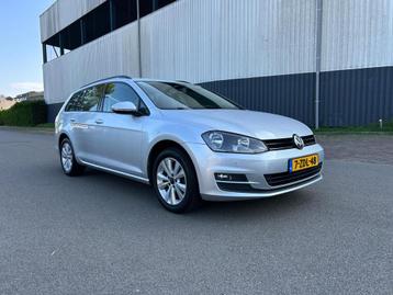 Volkswagen Golf Variant 1.2 TSI Navi/Pdc/Bluetooth/Trekhaak beschikbaar voor biedingen