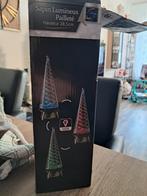 Decoratieve Verlichte Kerstboom kleurverandert. 28 cm hoog, Ophalen of Verzenden, Nieuw