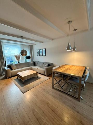 Complete woonkamersset, twv 5000,- excl bank  beschikbaar voor biedingen