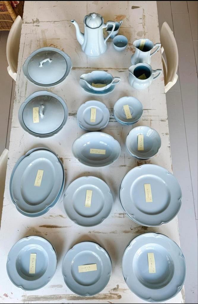 Prachtig servies van Johnson Brothers greydawn, Huis en Inrichting, Keuken | Servies, Zo goed als nieuw, Overige stijlen, Porselein