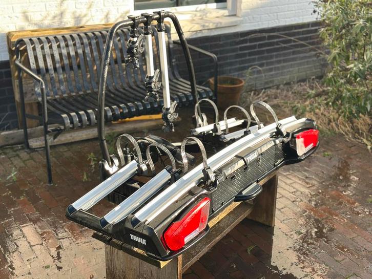 Thule Velospace XT3 939 - 3 fietsen, Auto diversen, Fietsendragers, Zo goed als nieuw, Trekhaakdrager, 3 fietsen of meer, Brede banden