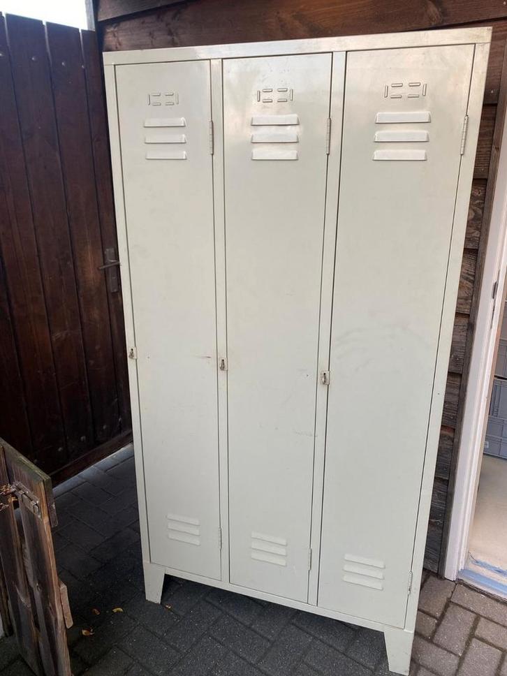Vintage Stalen Lockerkast - 3 Lockers, Huis en Inrichting, Kasten | Lockerkasten, Gebruikt, Ophalen