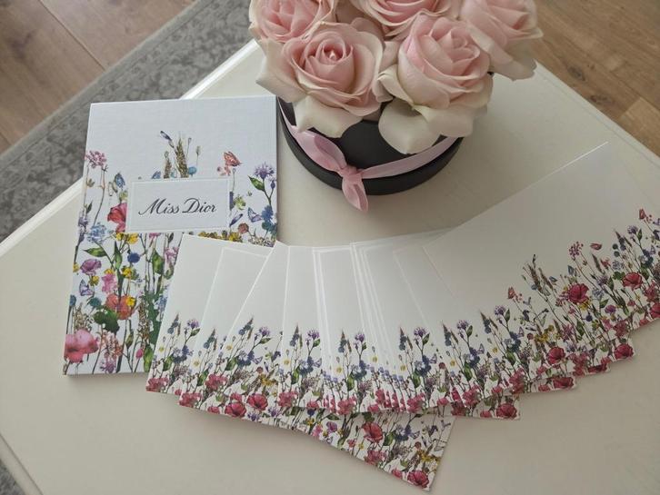 DIOR Miss dior brief papier met 15 enveloppen, Sieraden, Tassen en Uiterlijk, Uiterlijk | Parfum, Nieuw, Ophalen of Verzenden