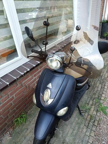 Scooter ( Thurbo)  beschikbaar voor biedingen