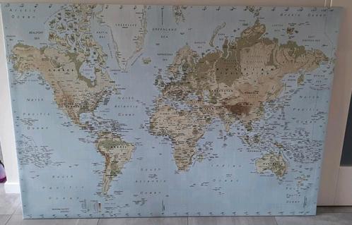 IKEA wereldkaart 2010, Boeken, Atlassen en Landkaarten, Zo goed als nieuw, Landkaart, Wereld, 1800 tot 2000, Ophalen