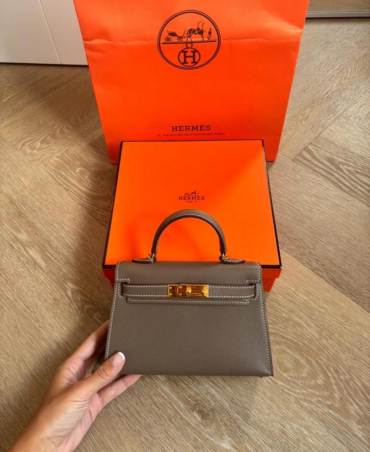 Hermès Mini Kelly Taupe, Sieraden, Tassen en Uiterlijk, Tassen | Damestassen, Zo goed als nieuw, Handtas, Bruin, Ophalen of Verzenden
