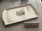 Zgan cakeschaal/sandwichtray WEDGWOOD MOSS ROSE, Ophalen of Verzenden, Zo goed als nieuw, Porselein, Wedgwood