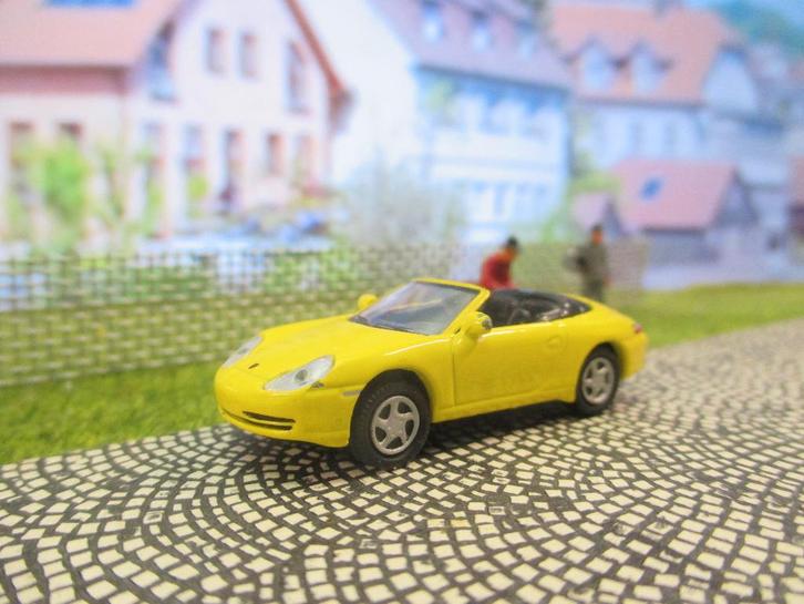 Porsche 996 911 Carrera Cabriolet - Schuco geel, Hobby en Vrije tijd, Modelauto's | 1:87, Gebruikt, Auto, Schuco, Ophalen of Verzenden