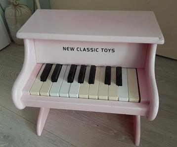 Roze speelgoed piano - New Classic Toys beschikbaar voor biedingen