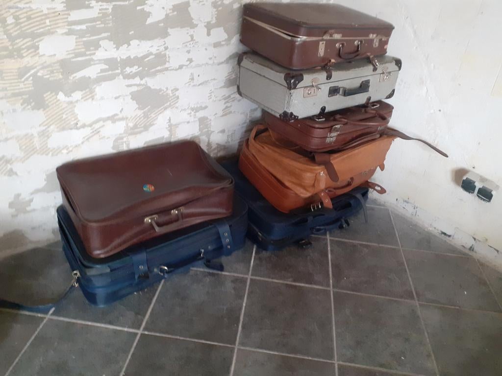 Diverse reiskoffers voor weinig, Sieraden, Tassen en Uiterlijk, Koffers, Ophalen, Zo goed als nieuw, Hard kunststof, 70 cm of meer