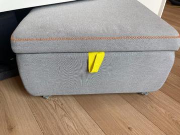 Poef met opbergvak Ikea beschikbaar voor biedingen