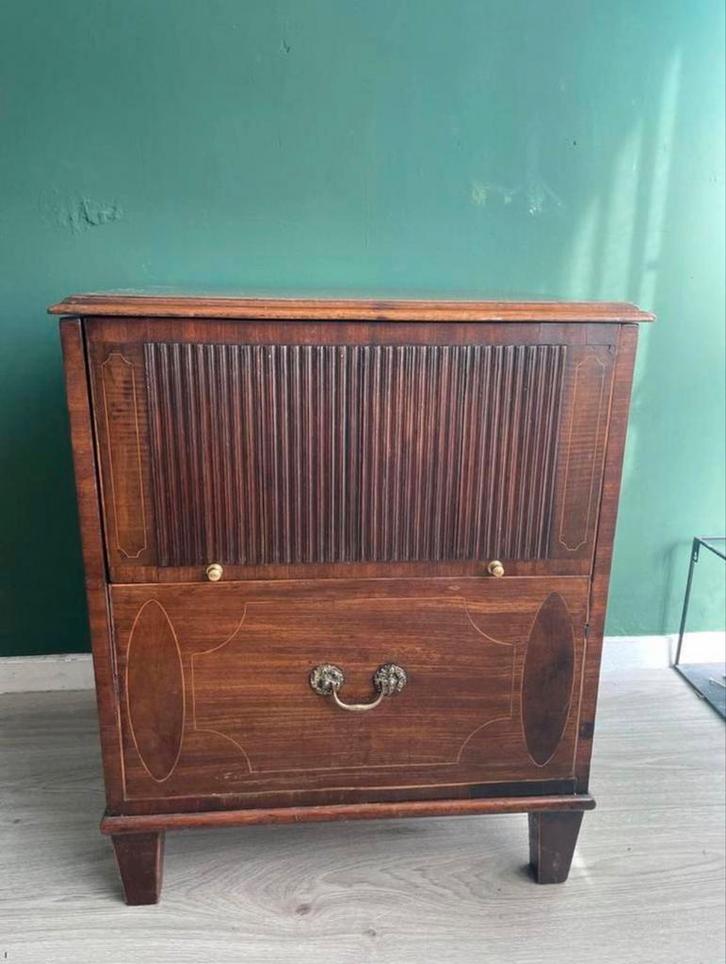 Antiek Frans drankkastje, Antiek en Kunst, Antiek | Meubels | Kasten, Ophalen